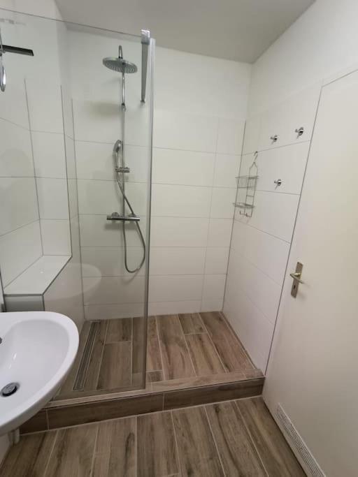 בוכום Comfortable Apartment With Balcony מראה חיצוני תמונה