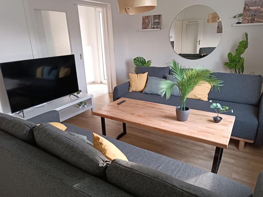 בוכום Comfortable Apartment With Balcony מראה חיצוני תמונה